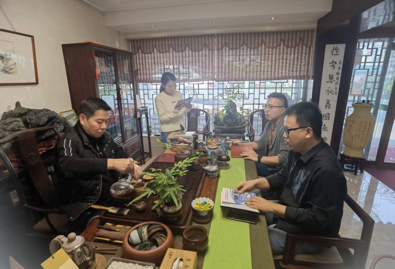 下載 (3).jpg